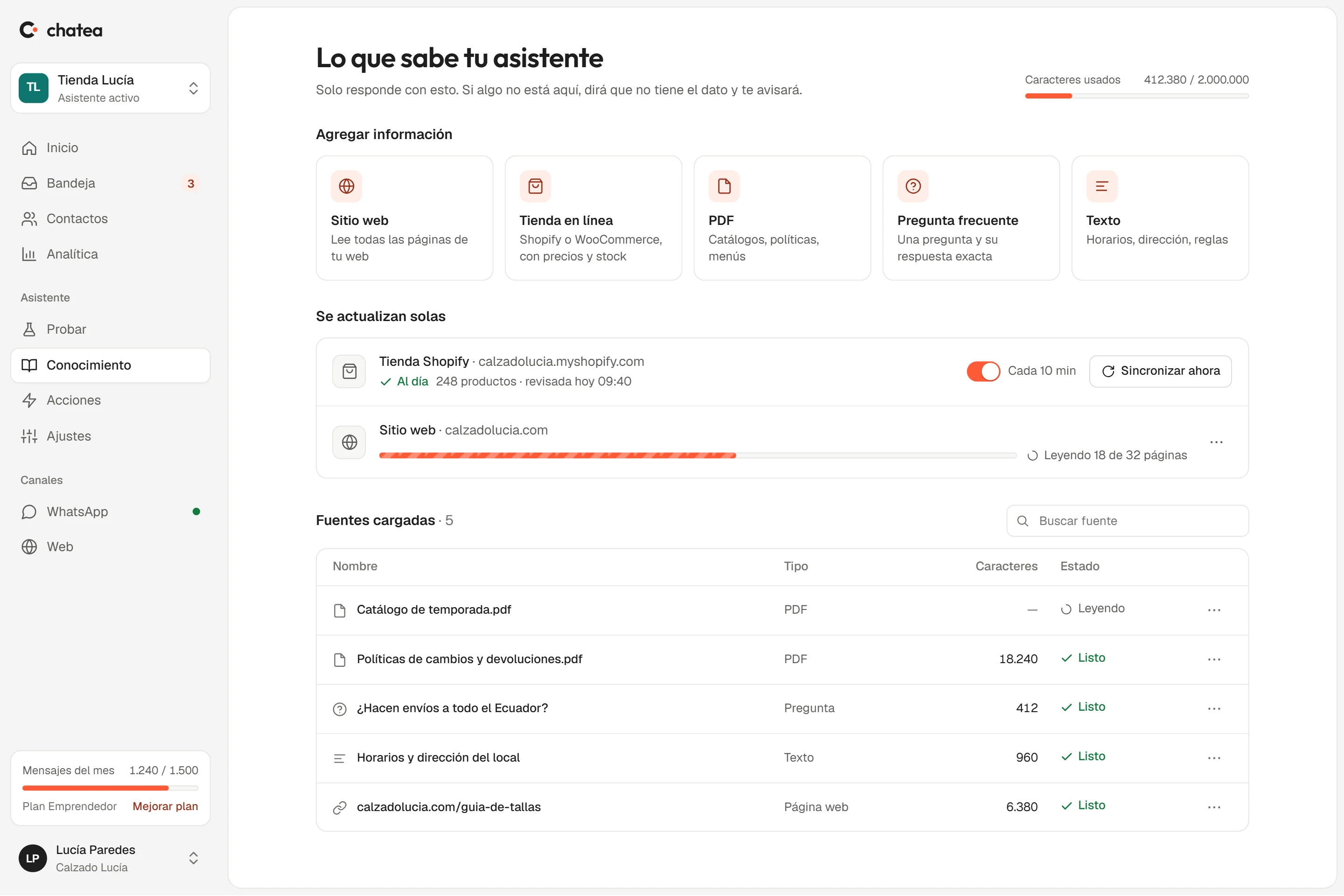 Lo que sabe el asistente: sitio web, catálogo y documentos
