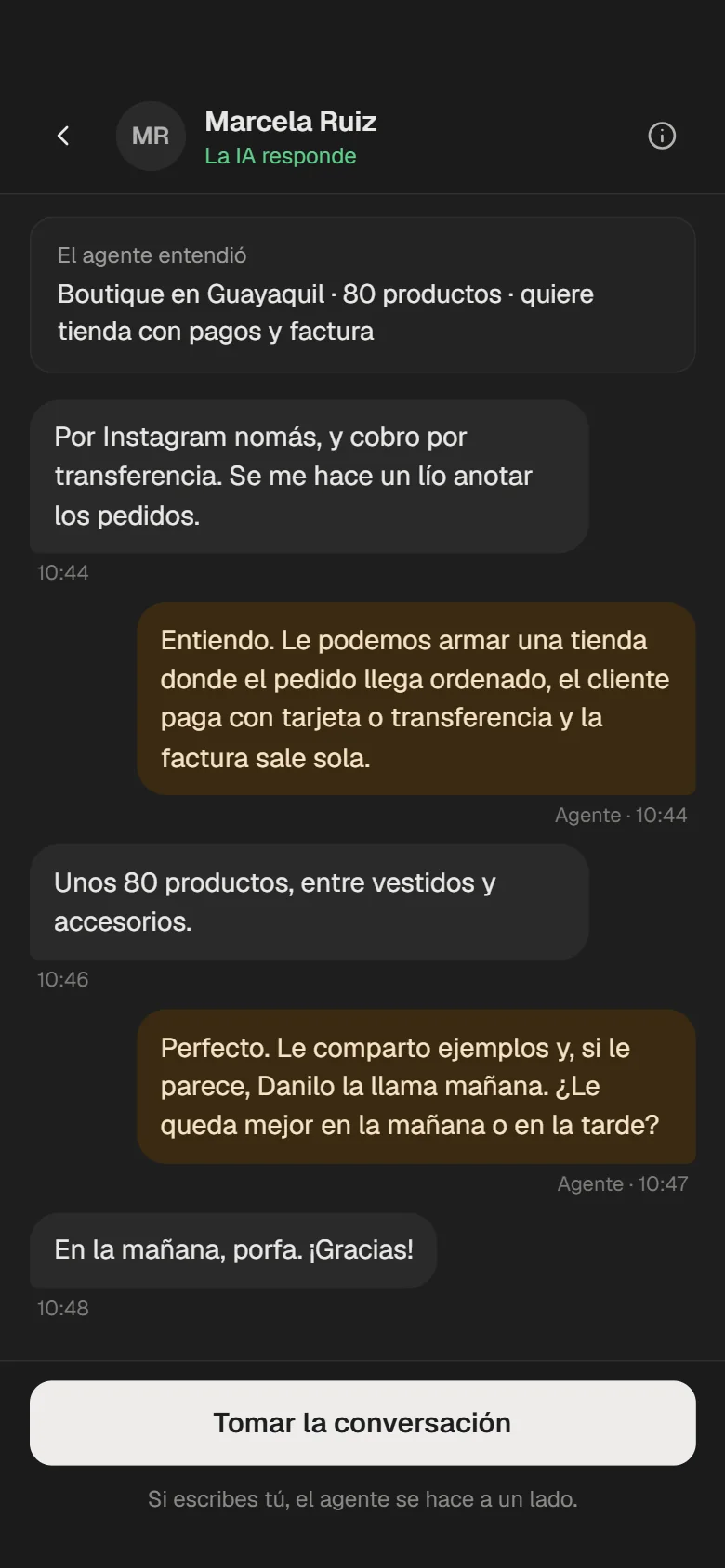 Conversación del agente de WhatsApp en el celular